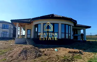 Къща във Варна, с. Кичево