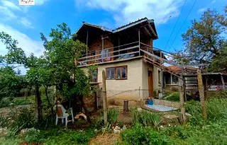 Къща във Варна, с. Кривини