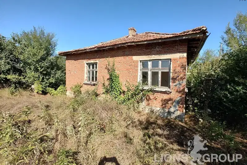 Къща във Варна, с. Кривини