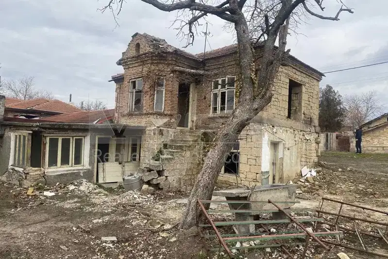 House in Oblast Varna, Manastir