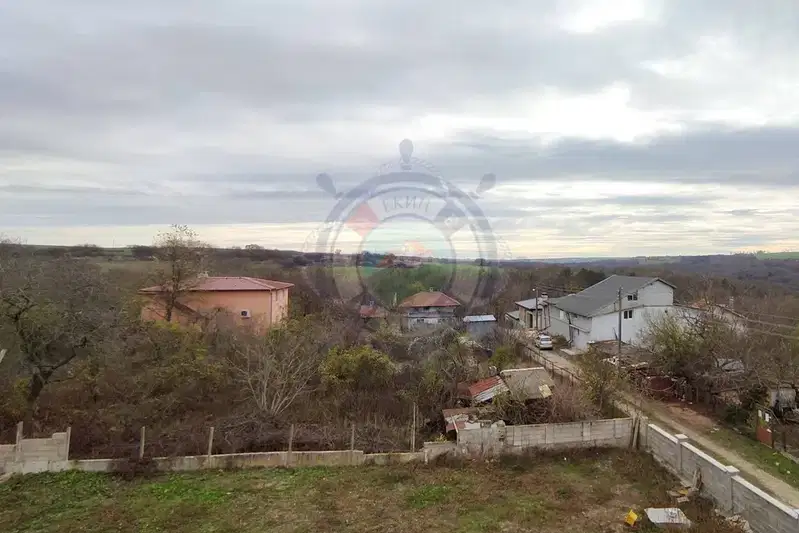 House in Varna, Oreshak