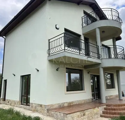 Снимка 2 — Къща във Варна, с. Равна гора