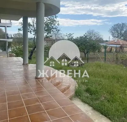 Снимка 4 — Къща във Варна, с. Равна гора
