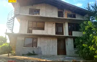 Къща във Варна, с. Рудник