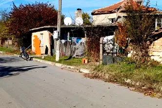 Къща във Варна, с. Стефан Караджа