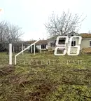 Къща във Варна, с. Тръстиково