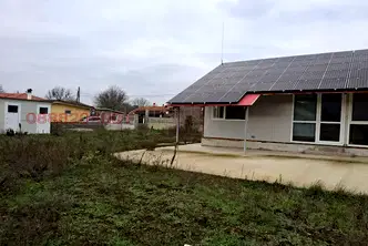 Къща във Варна, с. Тутраканци