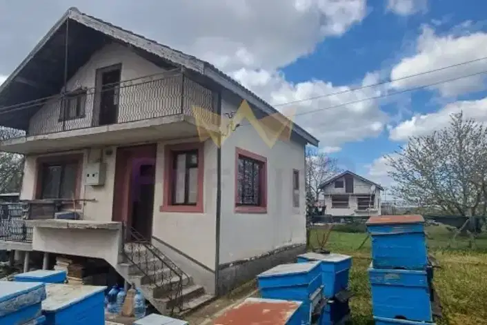 Къща във Варна, с. Ветрино