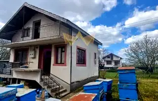 Къща във Варна, с. Ветрино