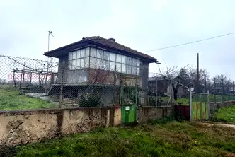Къща във Варна, с. Ветрино