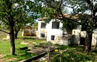 Къща във Варна, с. Ветрино