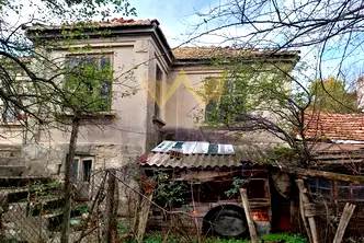 Къща във Варна, с. Здравец