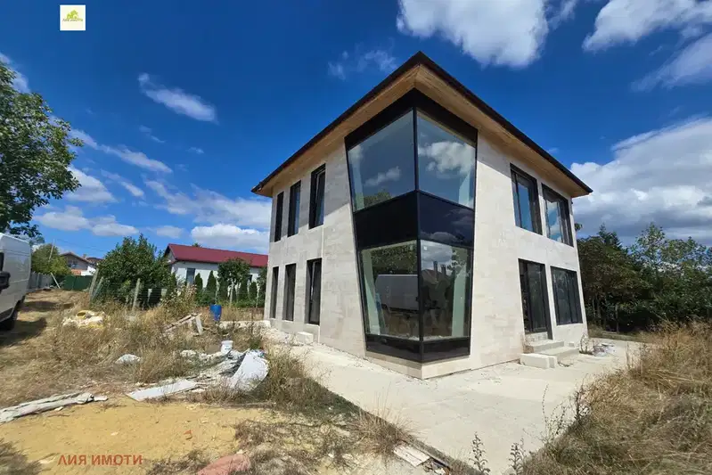 House in Varna, Zdravec