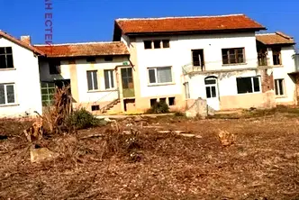 Къща във Велико Търново, Бяла черква