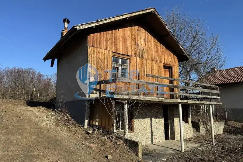 Къща във Велико Търново, Бяла черква