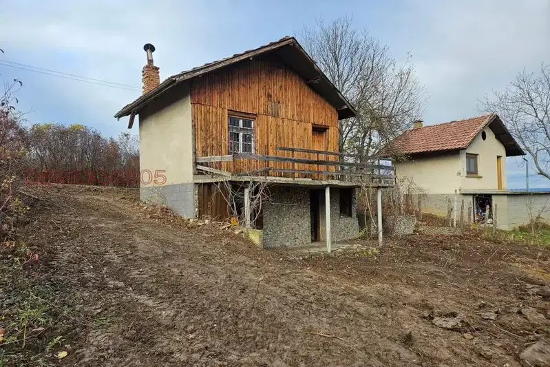 Къща във Велико Търново, Бяла черква