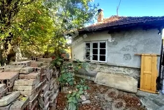 Къща във Велико Търново, Дебелец