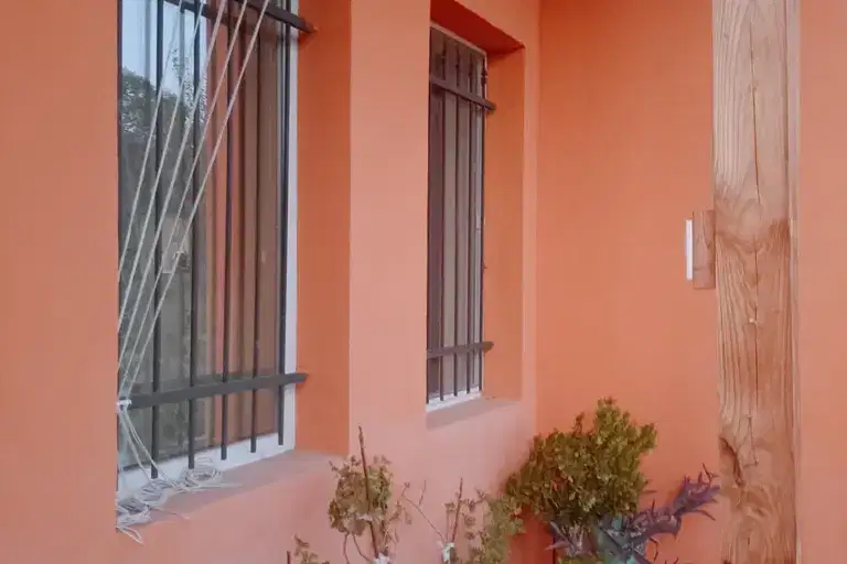 3-room house in Debelets, with cellar and yard