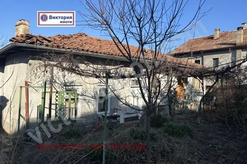 Къща във Велико Търново, Дебелец