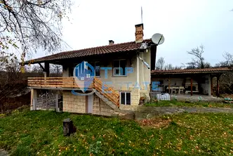 Къща във Велико Търново, Елена