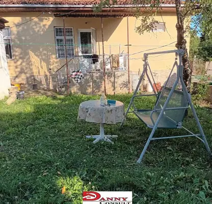 Снимка 2 — Къща във Велико Търново, Елена