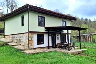 Къща във Велико Търново, Елена