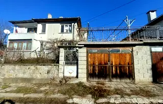 Къща във Велико Търново, Елена