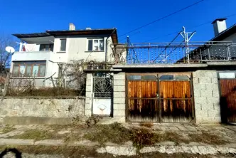 Къща във Велико Търново, Елена
