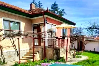 Къща във Велико Търново, Елена