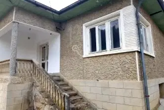 Къща във Велико Търново, Елена