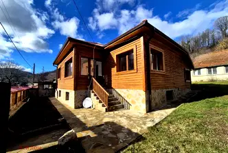 Къща във Велико Търново, Елена