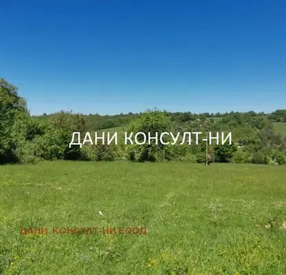 Снимка 4 — Къща във Велико Търново, Елена