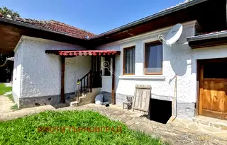 Къща във Велико Търново, Елена