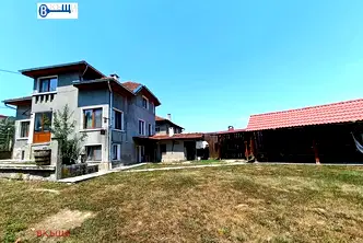 Къща във Велико Търново, Елена