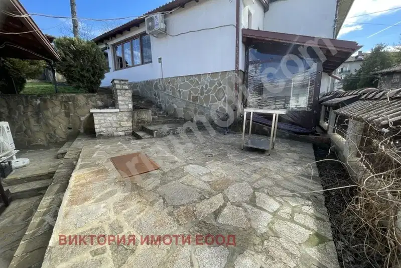 Къща във Велико Търново, Елена