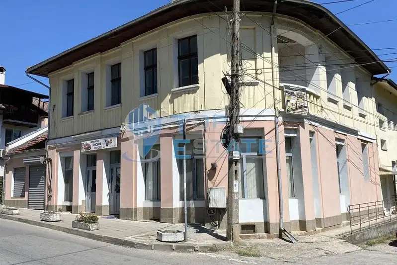 Two-storey brick house with a canopy in Elena, Veliko Tarnovo region