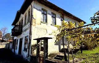 Къща във Велико Търново, Елена