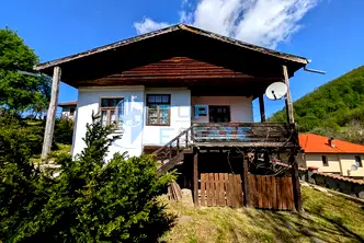 Къща във Велико Търново, Елена