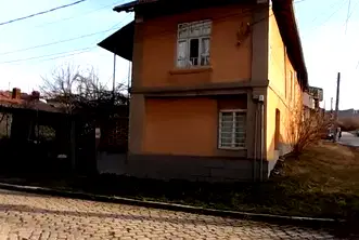 Къща във Велико Търново, Горна Оряховица