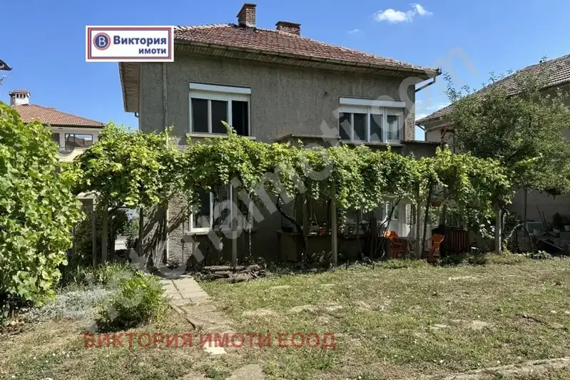 Къща във Велико Търново, Горна Оряховица