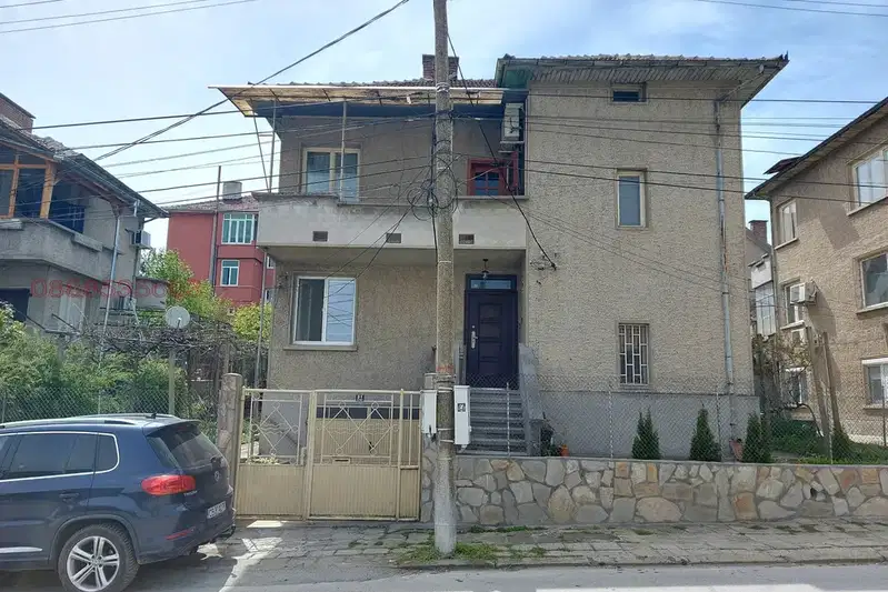 House in Oblast Veliko Tyrnovo, Gorna Oryahovica