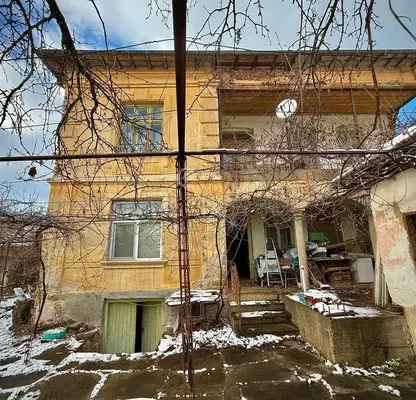 Снимка 2 — Къща във Велико Търново, Килифарево
