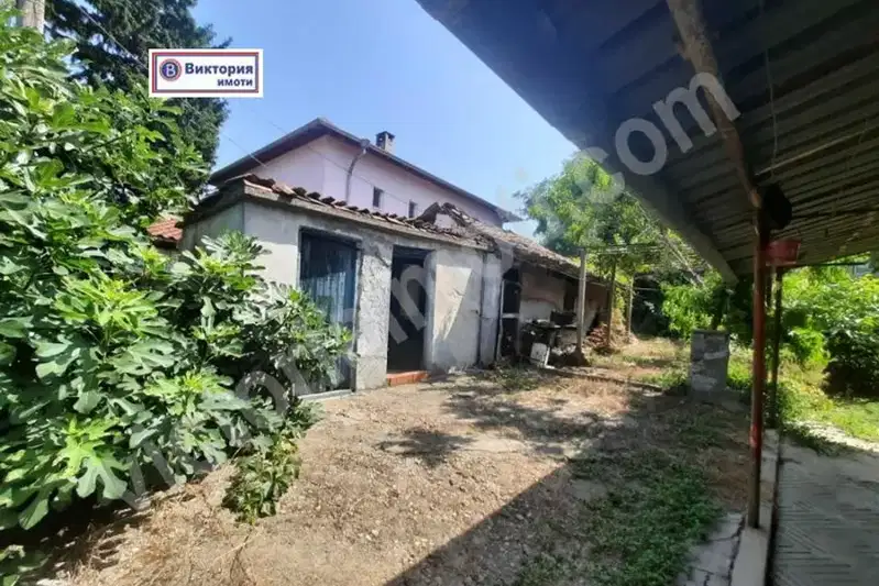House in Oblast Veliko Tyrnovo, Lyaskovec