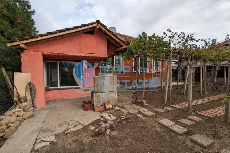 House in Oblast Veliko Tyrnovo, Pavlikeni