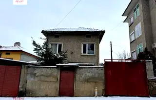 Къща във Велико Търново, Павликени