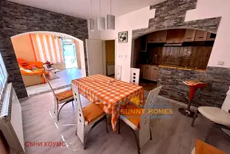 Къща във Велико Търново, Павликени
