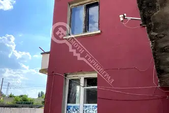 Къща във Велико Търново, Павликени