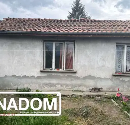 Снимка 2 — Къща във Велико Търново, Полски Тръмбеш