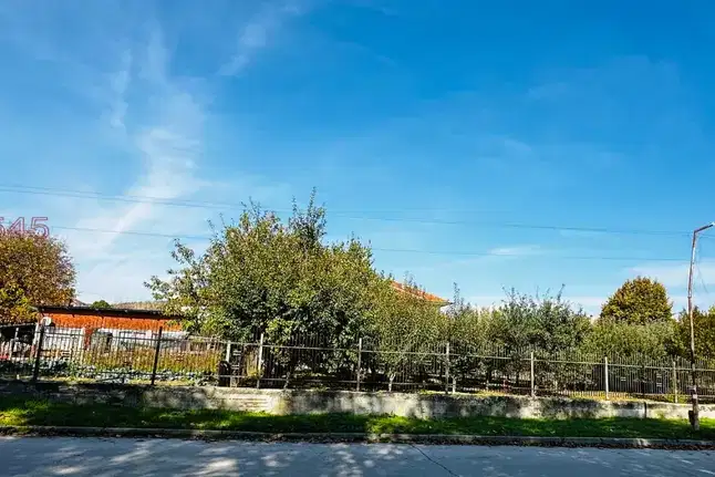 House in Oblast Veliko Tyrnovo, Strajica