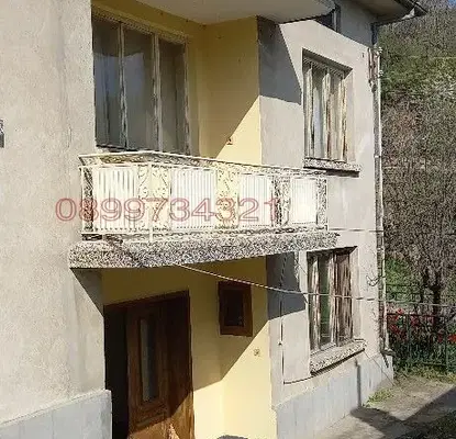 Снимка 3 — Къща във Велико Търново, Свищов